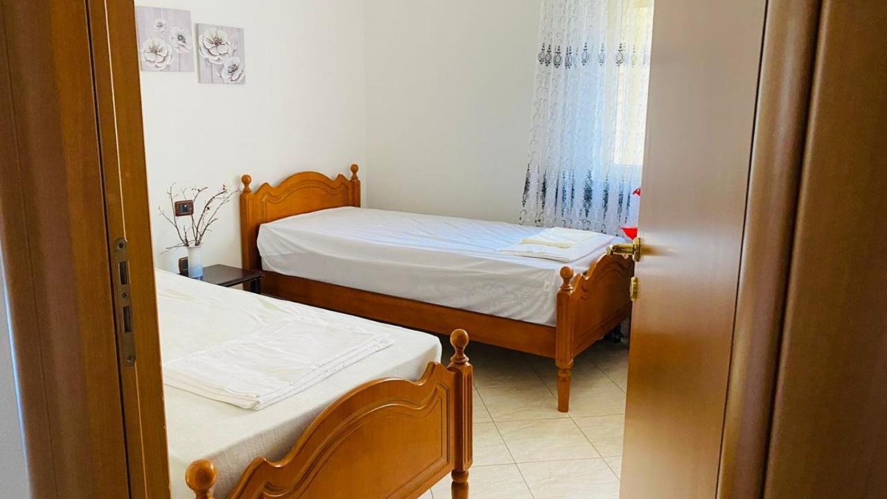 Aria Apartment'S Vlorë Екстериор снимка