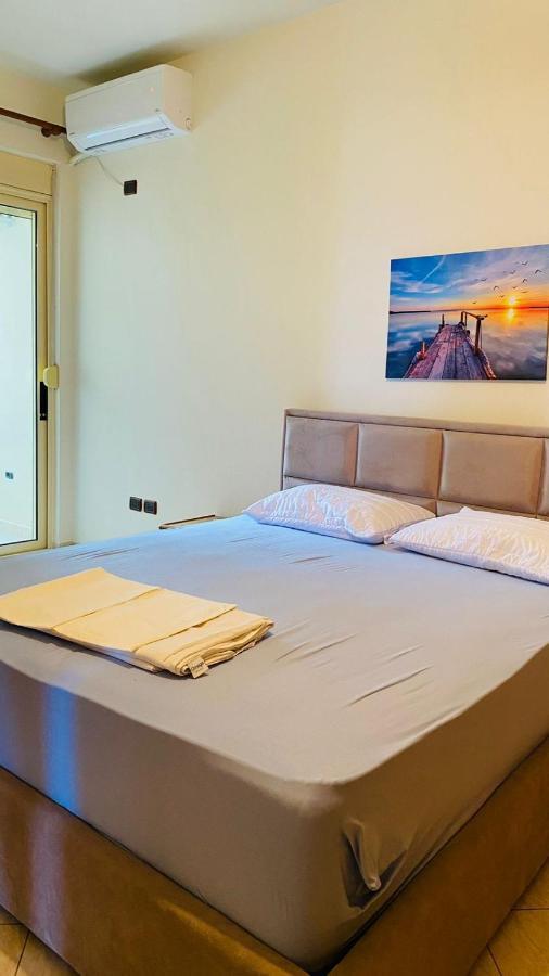 Aria Apartment'S Vlorë Екстериор снимка